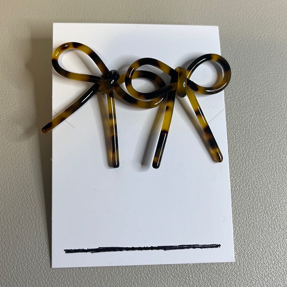 Tortoise Bow Earrings